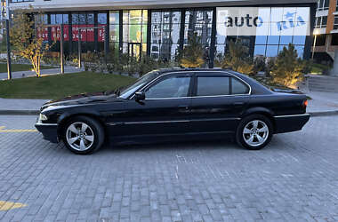 Седан BMW 7 Series 2000 в Львові