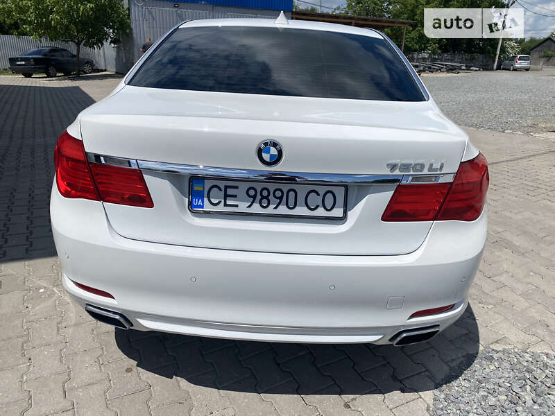 Седан BMW 7 Series 2011 в Черновцах