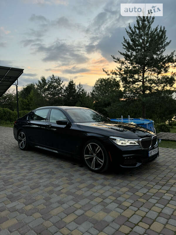 Седан BMW 7 Series 2019 в Виннице