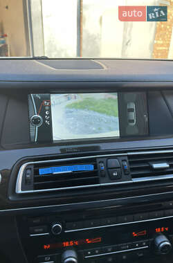 Седан BMW 7 Series 2011 в 
