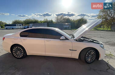 Седан BMW 7 Series 2011 в 
