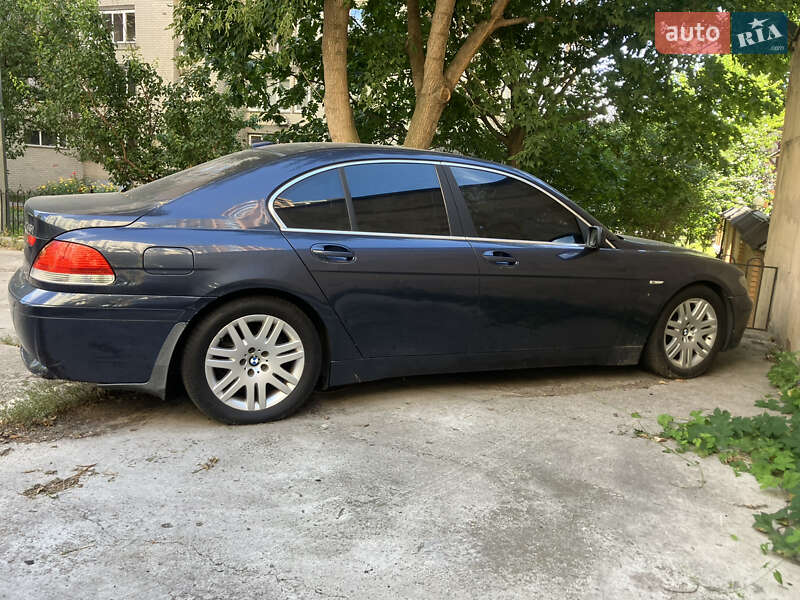 Седан BMW 7 Series 2001 в Киеве