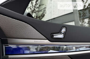 Седан BMW 7 Series 2024 в 