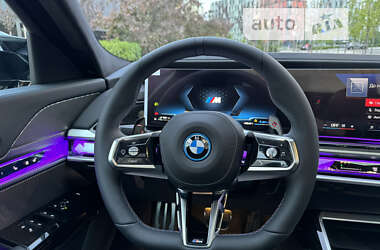 Седан BMW 7 Series 2024 в 