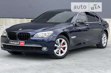 Седан BMW 7 Series 2010 в Львові