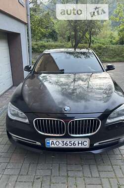 Седан BMW 7 Series 2013 в Рахове