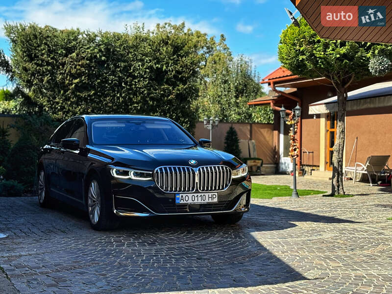 Седан BMW 7 Series 2020 в Мукачево