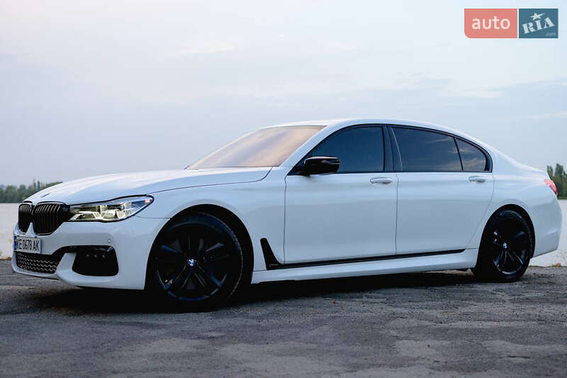 Седан BMW 7 Series 2015 в Днепре