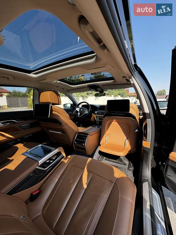 Седан BMW 7 Series 2015 в Києві фото 21 Седан BMW 7 Series 2015 в Києві