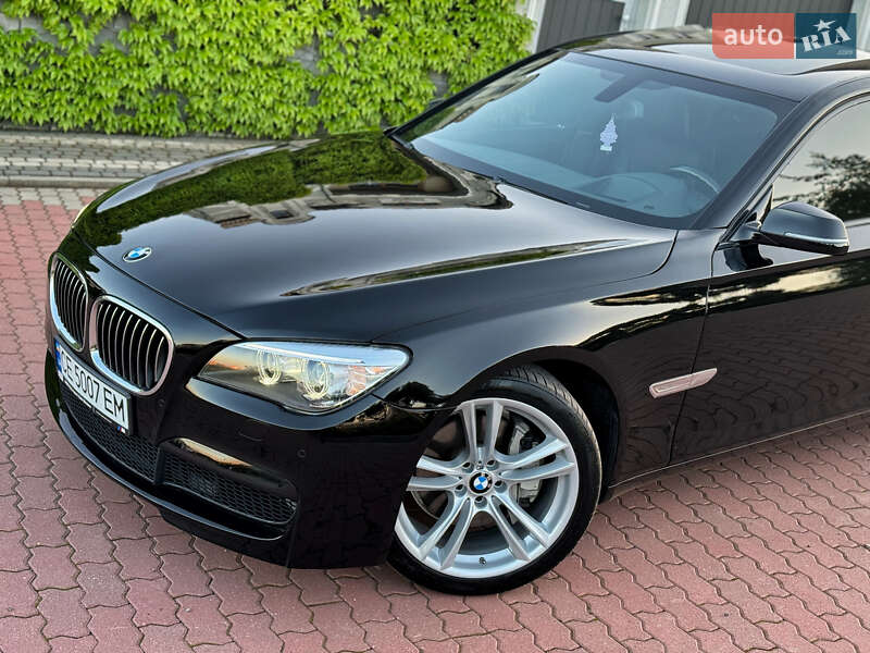 Седан BMW 7 Series 2013 в Чернівцях