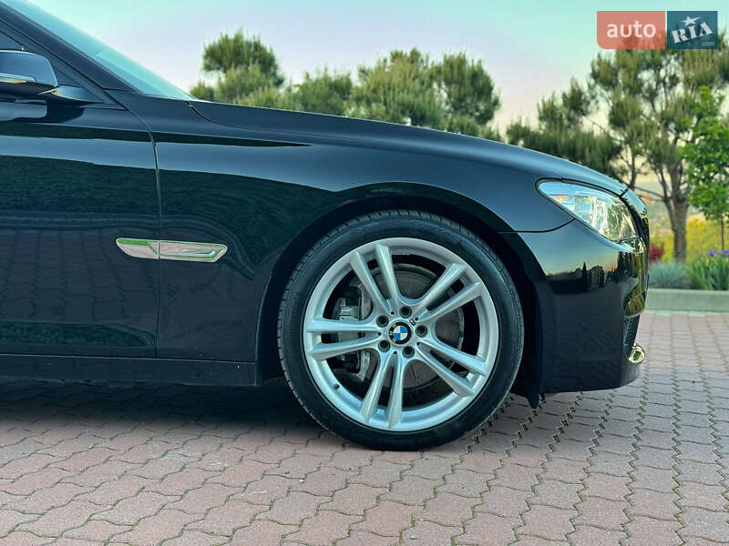Седан BMW 7 Series 2013 в Чернівцях