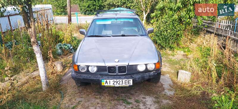 BMW 7 Series 1989