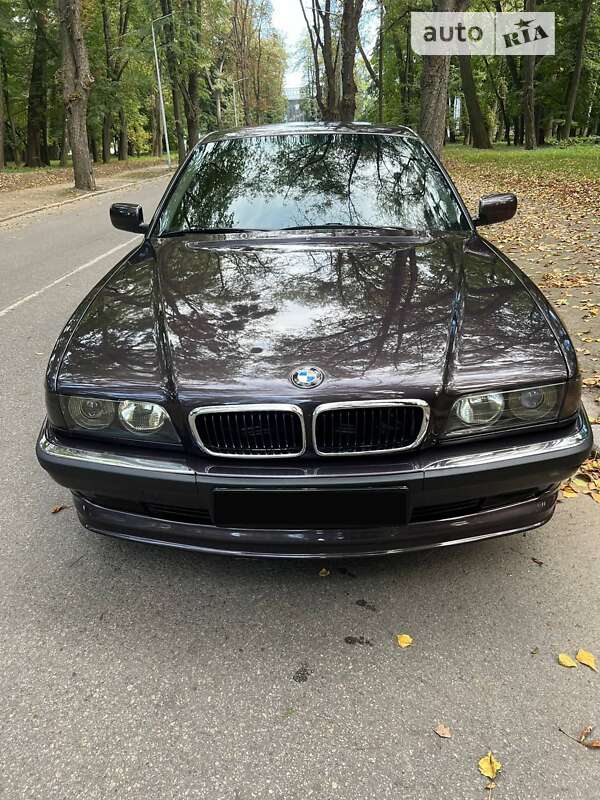 Седан BMW 7 Series 1995 в Черновцах