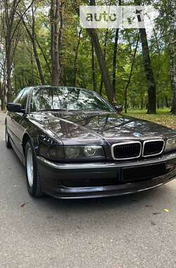 Седан BMW 7 Series 1995 в Черновцах