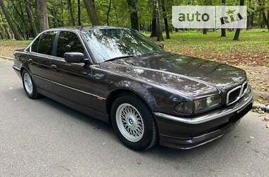 Седан BMW 7 Series 1995 в Черновцах