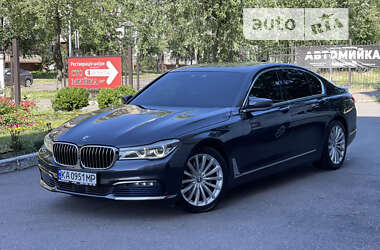 Седан BMW 7 Series 2015 в Киеве