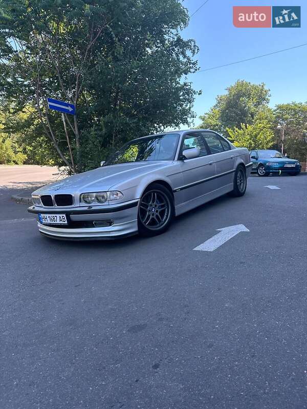 Седан BMW 7 Series 1999 в Одессе
