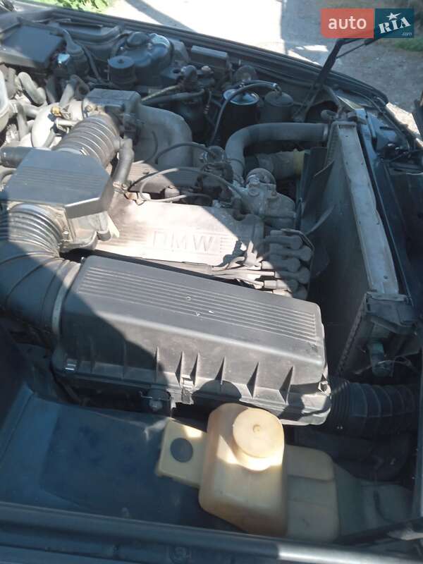 Седан BMW 7 Series 1992 в Житомире