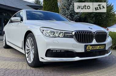 Седан BMW 7 Series 2015 в Львові