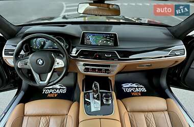 Седан BMW 7 Series 2015 в Києві