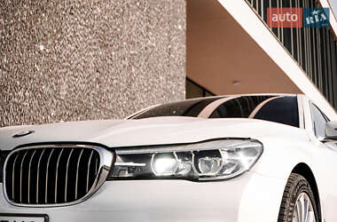 Седан BMW 7 Series 2016 в 