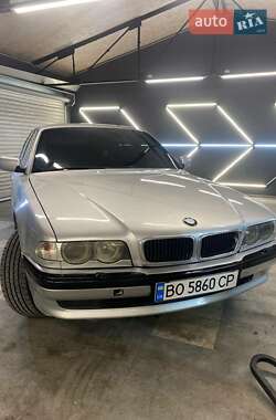 Седан BMW 7 Series 2001 в Тернополе