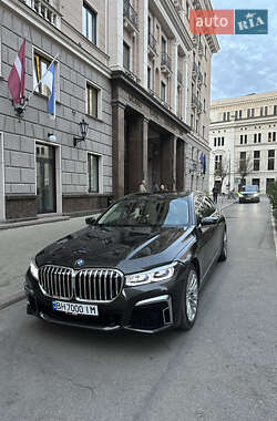 Седан BMW 7 Series 2017 в Львові