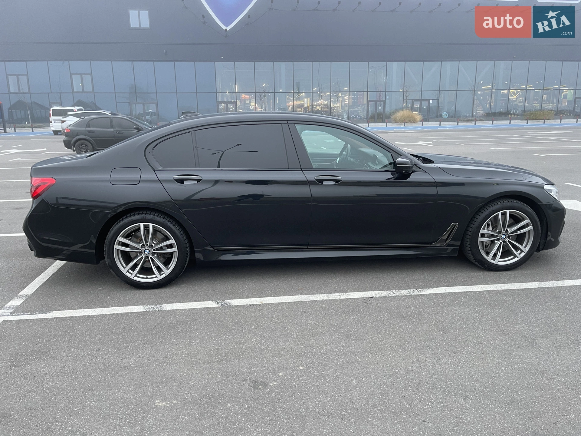 2017 BMW 7er - мініатюра 26