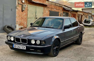 Седан BMW 7 Series 1993 в Виннице