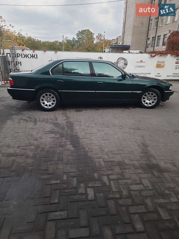 Седан BMW 7 Series 1998 в Запорожье