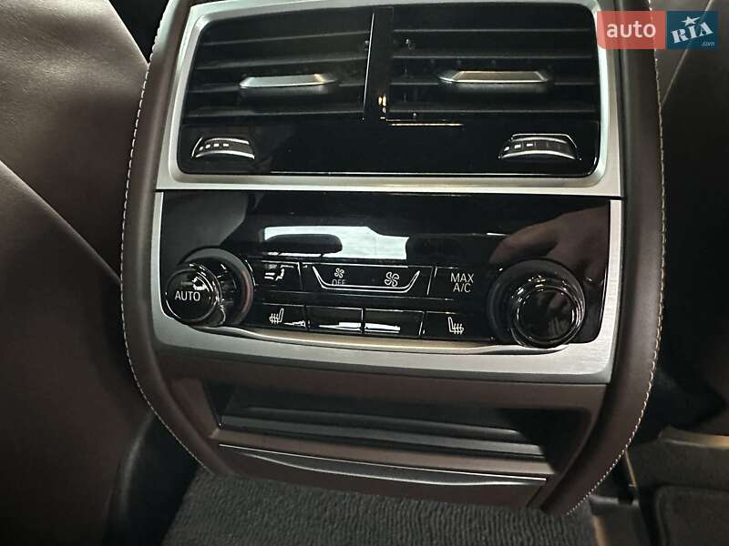 Седан BMW 7 Series 2017 в Виннице