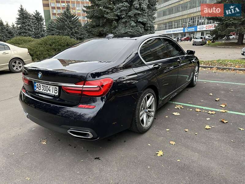 Седан BMW 7 Series 2017 в Виннице