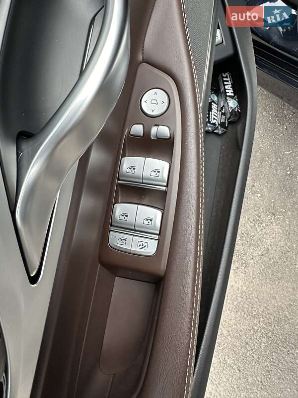 Седан BMW 7 Series 2017 в Виннице