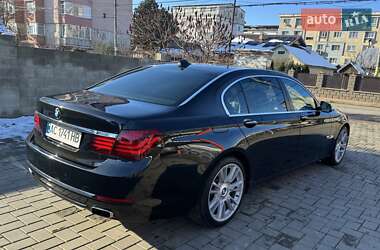 Седан BMW 7 Series 2014 в Черновцах