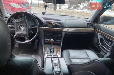 Седан BMW 7 Series 1995 в Буковеле