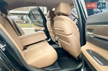 Седан BMW 7 Series 2014 в 