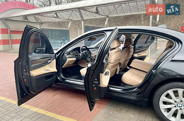 Седан BMW 7 Series 2014 в 