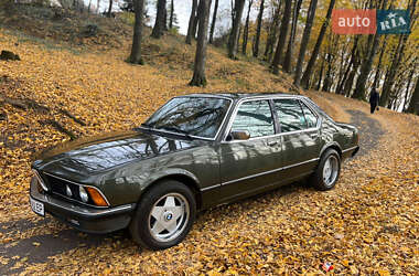 Седан BMW 7 Series 1982 в Хусті