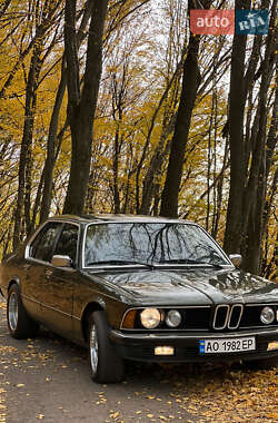 Седан BMW 7 Series 1982 в Хусті