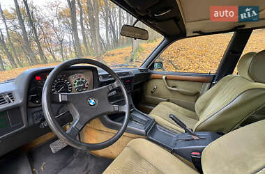 Седан BMW 7 Series 1982 в Хусті