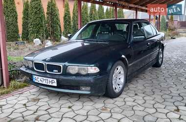 Седан BMW 7 Series 2000 в Ковелі