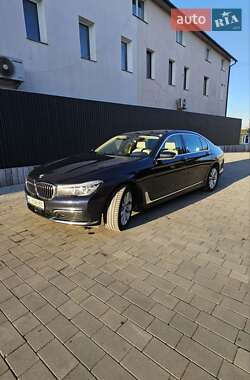 Седан BMW 7 Series 2017 в Тернополі