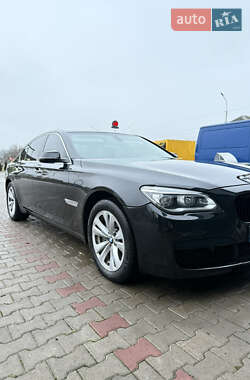 Седан BMW 7 Series 2014 в Мукачевому