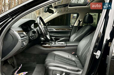 Седан BMW 7 Series 2016 в 