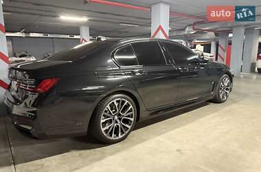 Седан BMW 7 Series 2022 в 