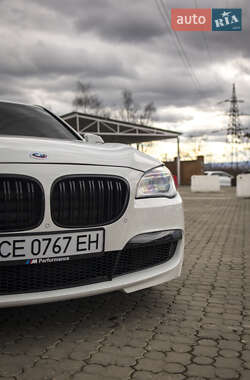 Седан BMW 7 Series 2012 в Черновцах