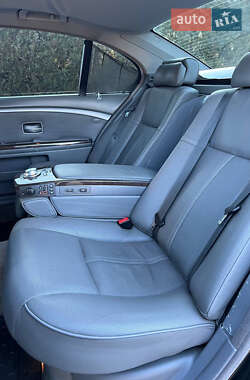 Седан BMW 7 Series 2004 в 