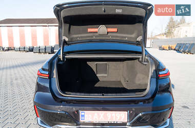 Седан BMW 7 Series 2024 в 