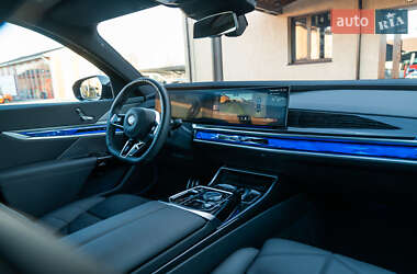 Седан BMW 7 Series 2024 в 