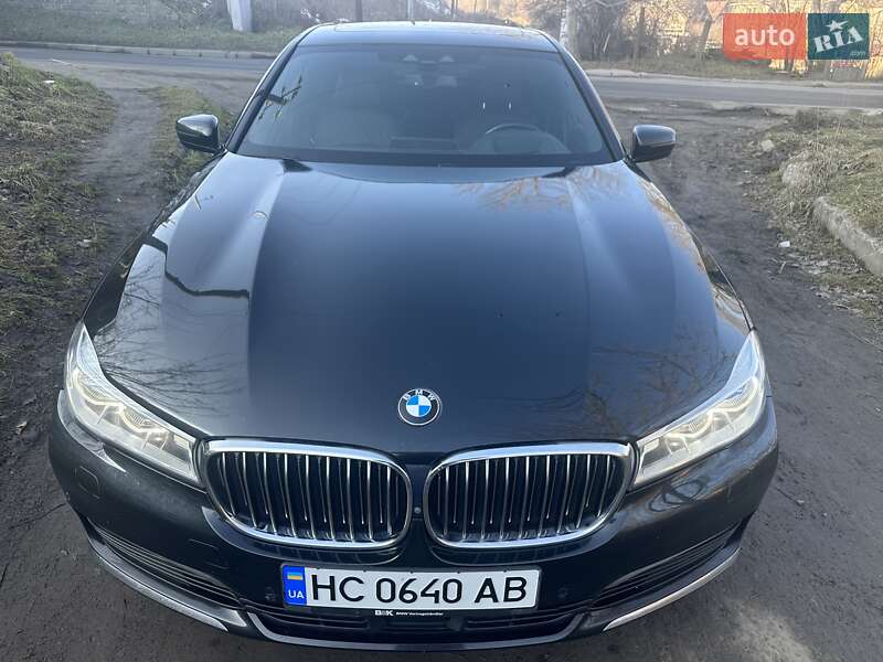 Седан BMW 7 Series 2017 в Львові